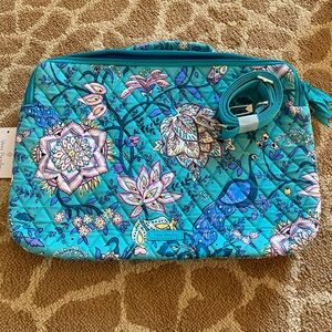 BNWT Vera Bradley Peacock Garden Laptop Case